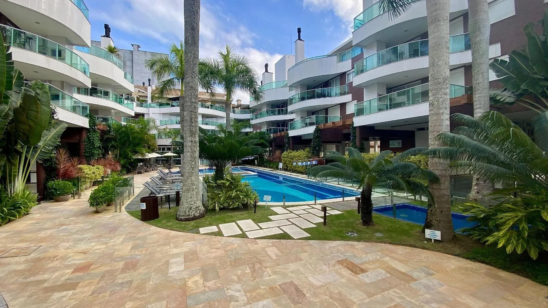 Boulevard Bombinhas - Um condomínio Completo que vai te encantar Apartamento