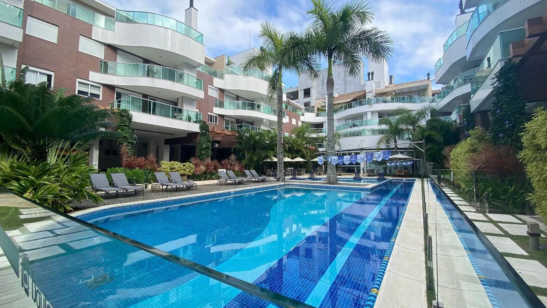 Boulevard Bombinhas - Um condomínio Completo que vai te encantar Apartamento